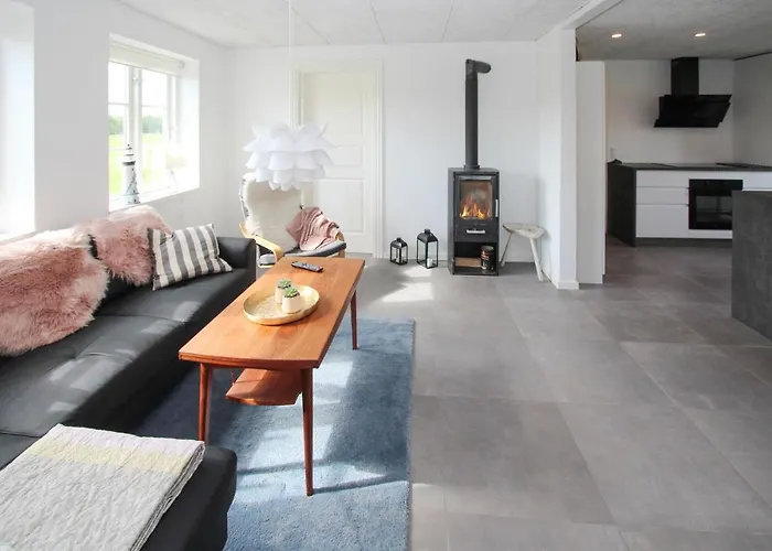 4 Bedroom Gorgeous In Samso